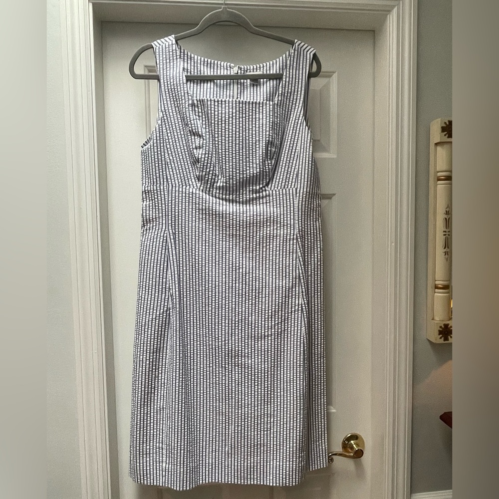 J Peterman Seersucker Sundress, bl & wh, spotless